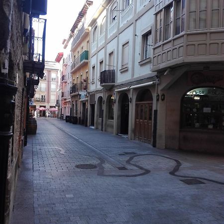 Pension Travesia Del Laurel Logrono Bagian luar foto